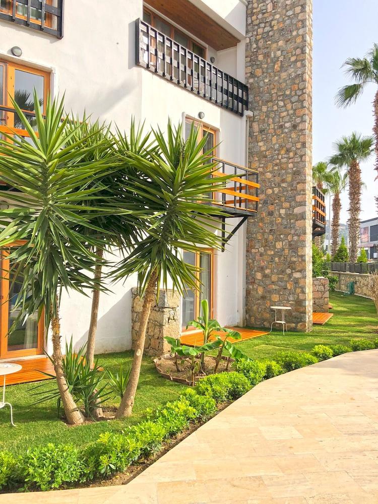 Butikhan Hotel Gundogan  Buitenkant foto