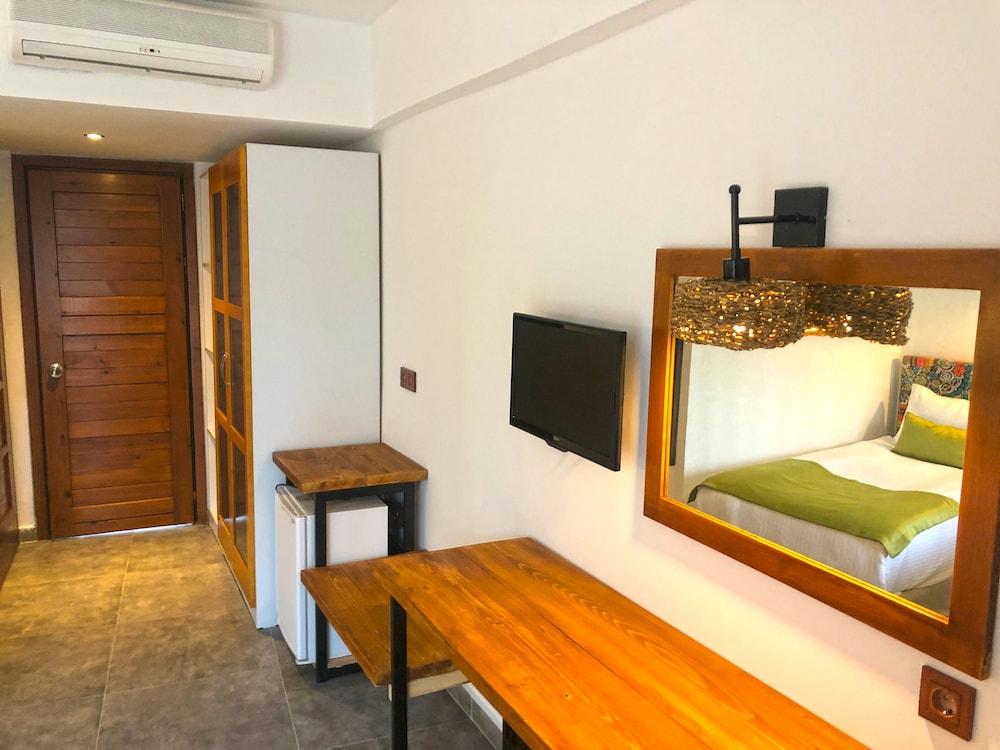 Butikhan Hotel Gundogan  Buitenkant foto